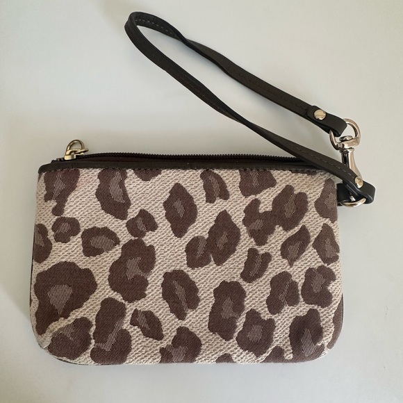 Coach Wallet/Wristlet - Picture 4 of 4